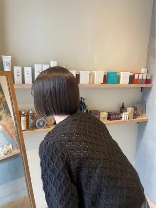 ショート ROCCO アイナ/ レイヤー透明感カラーのヘアスタイル