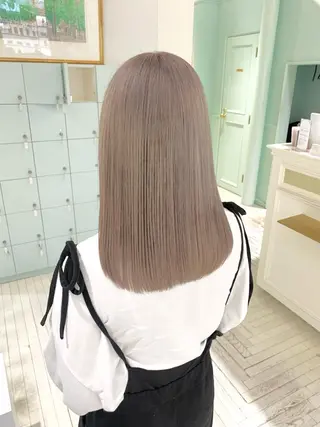 ミディアム カラー 🫧艶ダブルカラー ブリーチ🫧トモヤのヘアスタイル