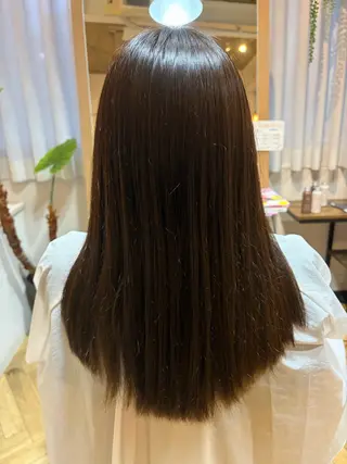 秋月友那　TR＆スパ モデル募集中のヘアスタイル