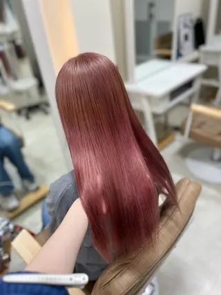 ロング カラー ミルクティー量産💙 💙ブリーチ特化💙のヘアスタイル