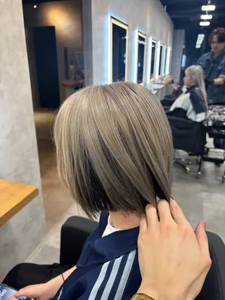 ロング カラー パーマ ヘアアレンジ 透明感ブリーチカラー 🌈TOMOHIROのヘアスタイル