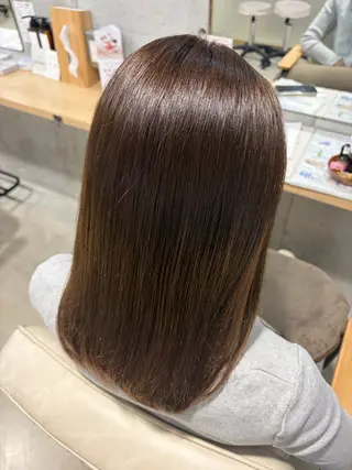 ミディアム 安永識央里/大曽根/ カラーモデルのヘアスタイル