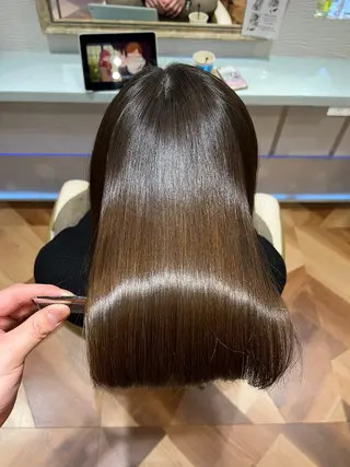 セミロング カラー 髪質改善 高橋 勇樹のヘアスタイル