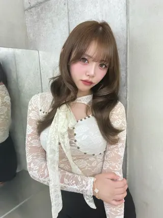 ロング GLROW 大宮のヘアスタイル