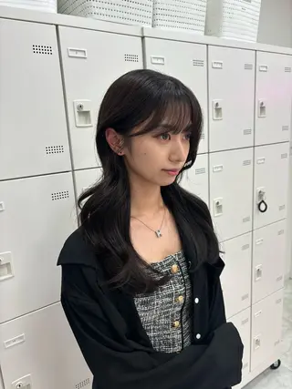 ロング 抜け感レイヤー︴ ニュアンスカラーのヘアスタイル