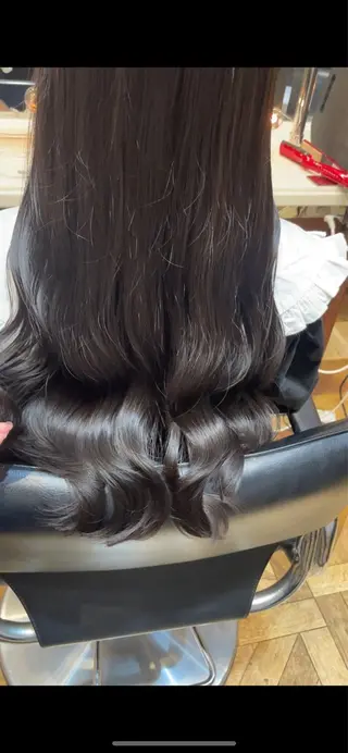 ロング パーマ ご新規様限定 透明感カラーKANAのヘアスタイル
