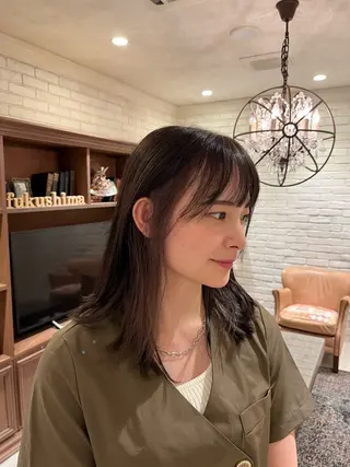 セミロング カラー 橘 ゆきののヘアスタイル
