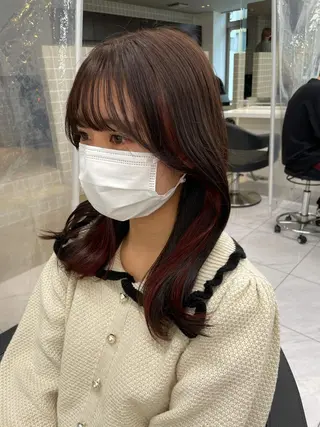 ロング カラー 抜け感レイヤー︴ ニュアンスカラーのヘアスタイル