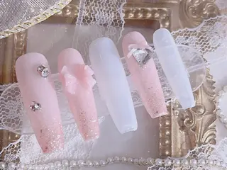 ネイル KARI ネイルサロンのネイルデザイン