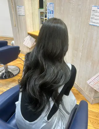 ロング 太田 絵麻のヘアスタイル