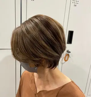 ショート カラー GRANDEUR natsukiのヘアスタイル