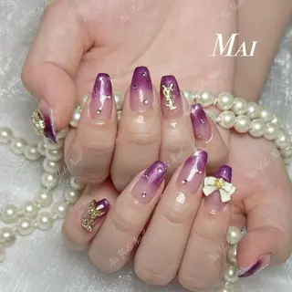 ネイル 🦋 Queenieのネイルデザイン