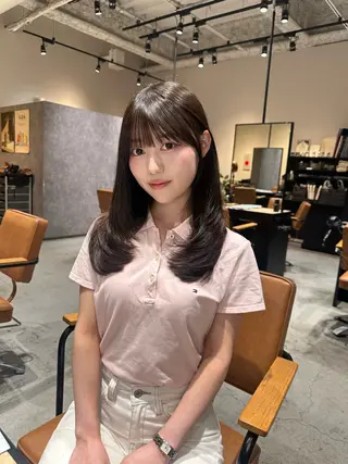 セミロング カラー 韓国レイヤーカット 透明感カラー冨田那樹のヘアスタイル
