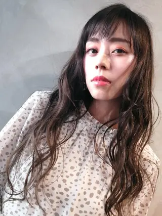 カラー ロング 傷ませないブリーチ 美容師🎉内山のヘアスタイル