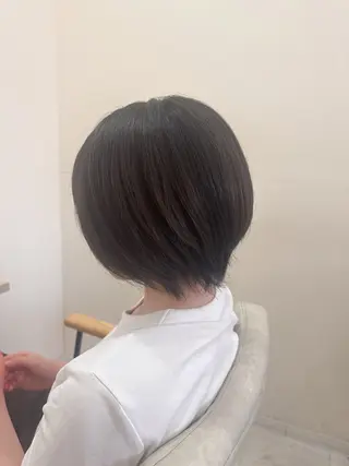 ショート カラー 🫧ショート・ボブ・ 似合わせ🫧井上歩のヘアスタイル