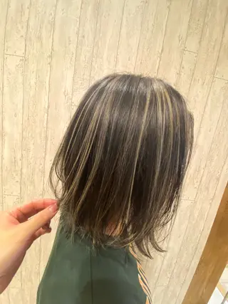 セミロング 【溝の口の艶髪の神様 】EARTHのヘアスタイル