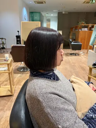 ミディアム 伊藤 由華のヘアスタイル