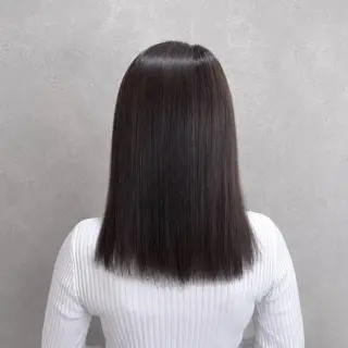 セミロング カラー 🪽透明感🪽 ブリーチ特化✨艶感のヘアスタイル