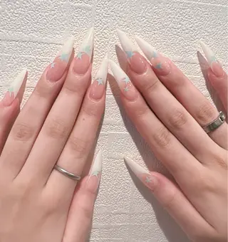 ネイル D-BEAUTY Nailsalonのネイルデザイン