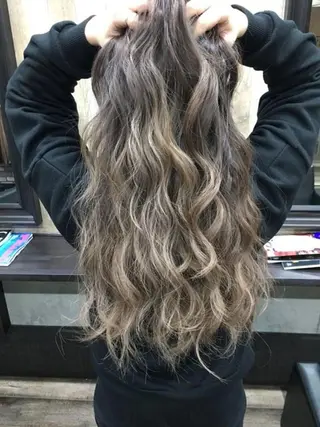 ロング カラー 渡辺 勇大のヘアスタイル