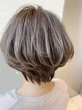 ショート カラー 内藤 裕真 k-twoのヘアスタイル