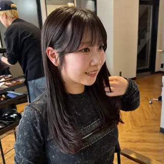 ロング 檜谷 晴　顔周りカットのヘアスタイル