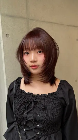 ミディアム カラー だいち/ブリーチ/ レイヤーカットのヘアスタイル
