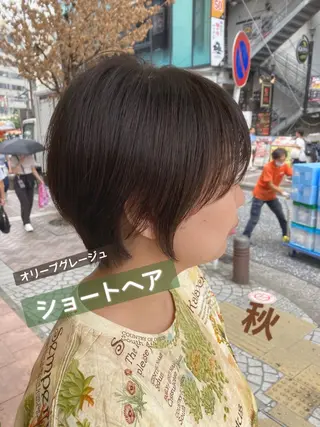 ショート あやか 白髪ぼかしハイライトのヘアスタイル