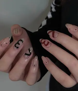 セミロング Hi beauty 渋谷のネイルデザイン