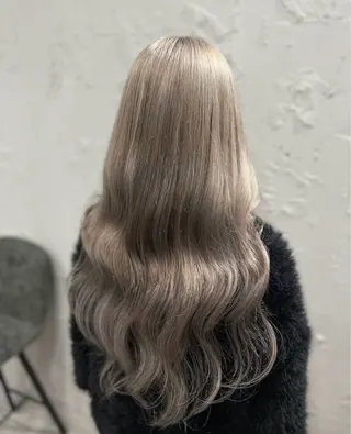ロング カラー Fi-Ne原宿店店長 プルエクNANAMIのヘアスタイル