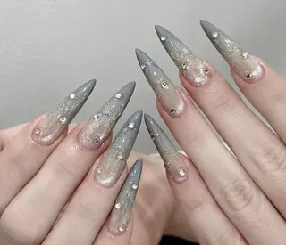 ネイル エリ🫧 nail池袋東口のネイルデザイン