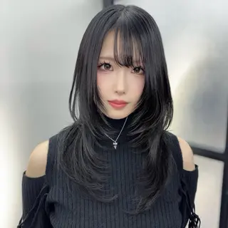 ロング Ren. 🦋デザインカラーのヘアスタイル