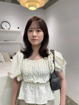 ミディアム カラー H I ＮＡのヘアスタイル