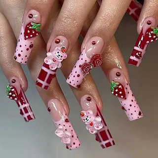 ネイル Cloudy Chan Nailのネイルデザイン