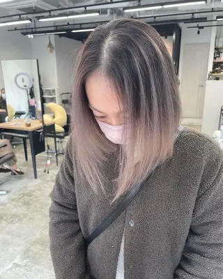 ショート カラー ヘアアレンジ 💕 manaka🌺のヘアスタイル