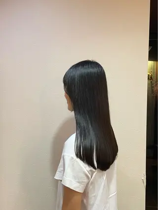 ロング DEURA(デウラ) ✂のヘアスタイル