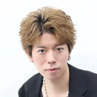 ショート カラー パーマ メンズ 🔥メンズ極🔥韓国 シャドウ/波巻き柿崎のヘアスタイル