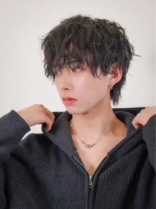 ミディアム パーマ 黒川 怜慈のヘアスタイル