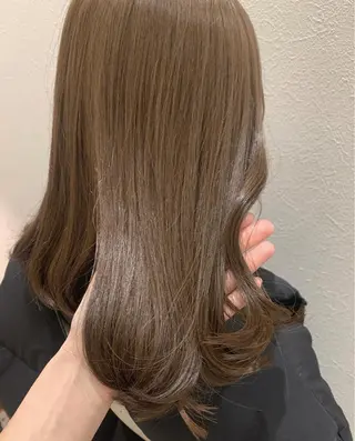 ミディアム カラー hubhair レイヤー/透明感のヘアスタイル