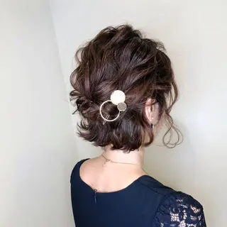 ショート ヘアアレンジ 新越谷HATTORI 似合わせカットカラーのヘアスタイル