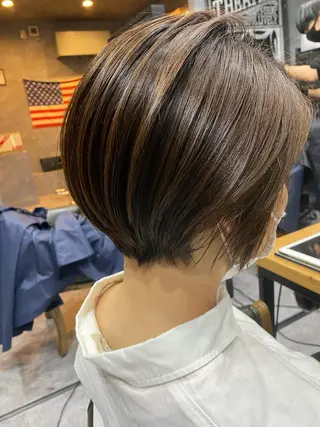 ショート カラー 加藤 琢也のヘアスタイル