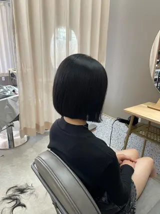 ショート ✨透明感カラー✨ 🌈艶カラー🌈のヘアスタイル