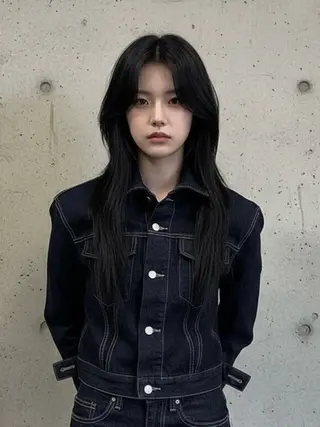 ロング ウルフカット 811 大阪梅田 ウルフのヘアスタイル