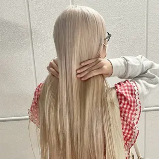カラー Yoshiいろあそび 八王子/ハイトーンのヘアスタイル