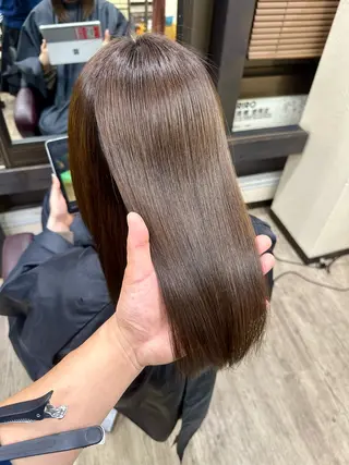 ミディアム 酒徳 ヒロヤのヘアスタイル