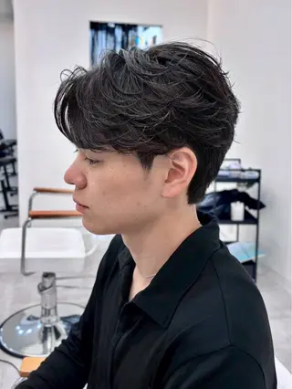 ショート パーマ メンズ 石田 大成のヘアスタイル
