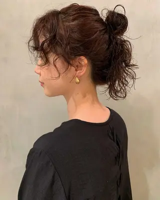 ミディアム パーマ ヘアアレンジ アンニュイヘア🪽 ayumiのヘアスタイル