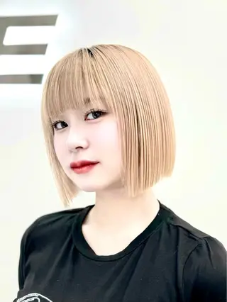 ショート カラー ヘアアレンジ 縮毛矯正🤍 ボブ/ HIKARIのヘアスタイル