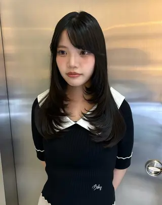 ロング ‘AXIS栄ガスビル Hinataのヘアスタイル
