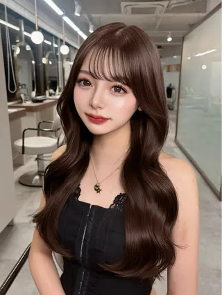ロング カラー 友田 那都のヘアスタイル